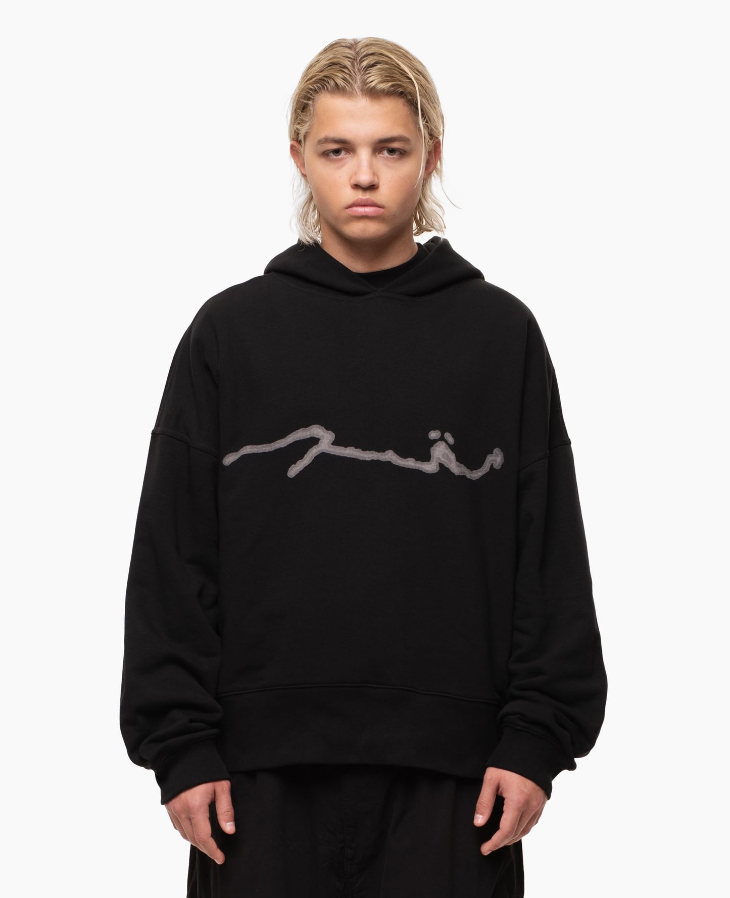 re signed hoodie - black